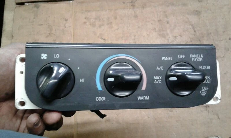 Ford F150 F250 1997-1998 delantero manual calefacción climatización control de temperatura con CA OEM Foto 1 de 2