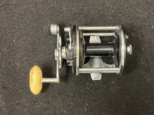 PENN 160 BEACHMASTER REEL - SALTWATER WORKING - Picture 1 of 2