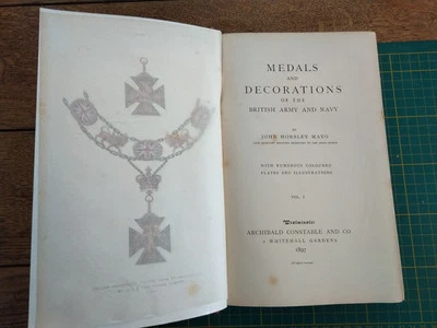 Livre Médailles Et Décorations De L'armée Et De La Marine Anglaise Vol 1 En... - Photo 1/4