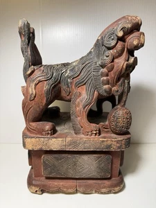 Seltene antike handgeschnitzte chinesische Foo Löwe Statue aus Holz 11” x 5” x 7” 1900er - Bild 1 von 18