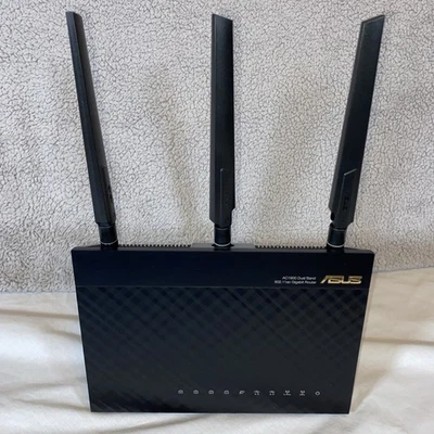ASUS RT-AC68U Wireless-AC1900 Dual-Band Gigabit Router - No Cords - Image 1 of 4