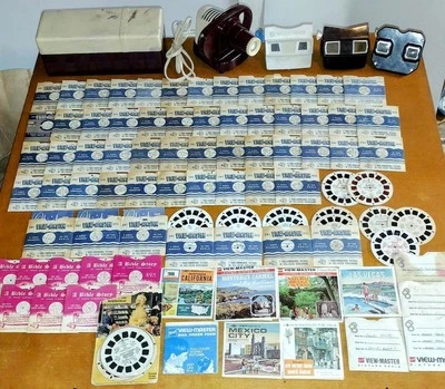 3 View Masters Model C,E,3D & Junior Projector,109 Disks & Case View Master Lot - Image 1 of 4