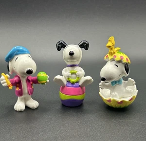 Menge 3 Peanuts Snoopy Woodstock PVC Ostern Sammelfiguren Ei 3" - Bild 1 von 4