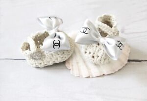 Crochet pure cotton designer baby sandals, newborn baby shoes, crochet booties