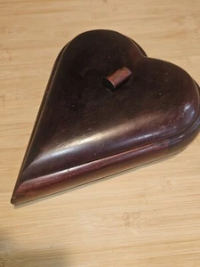 Portagioielli/scatola vintage legno a forma di cuore finitura originale - Foto 1 di 9