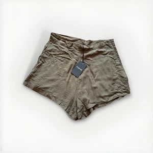 Ladies Beach Shorts Size 14 Khaki Side Zip Firetrap New With Tags - Picture 1 of 3