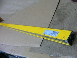 Allen-Bradley 445L-R4s1920yd Ser B Rev B Light Curtain Receiver - Picture 1 of 3