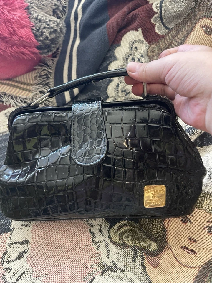 Marca Renaissance Corea Vintage Cuero Cubo/bolso Foto 1 de 4