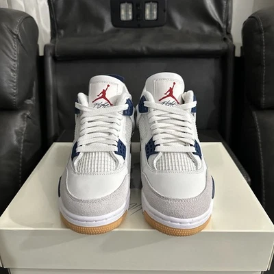 Talla 7 - NIKE SB x AIR JORDAN 4 RETRO SP AZUL MARINO DR5415-100 Foto 1 de 4