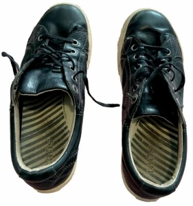 Zapatos informales para mujer Taos talla 8 de cuero suave negros con cordones bonitos usados - Imagen 1 de 22