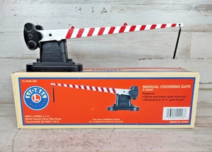 Lionel Manual Crossing Gate 6-24248 O Scale Model Train Accessories 2011 w/ Box - Picture 1 of 9