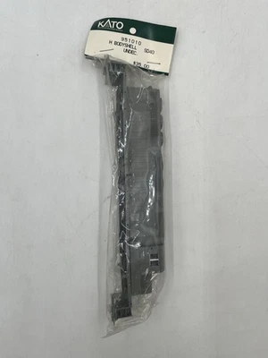 Kato 951010 H Undecorated Bodyshell SD40 - Image 1 of 4