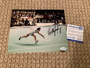 BILLIE JEAN KING SIGNED 8x10 PHOTO TENNIS LEGEND ACOA CERT RARE 🎾🎾 LEGEND - Picture 1 of 2