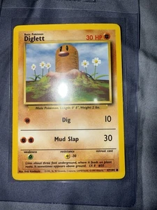 Pokemon Card - Diglett MISPRINT - Base Set 47/102 Error Sideways Fighting Symbol - Picture 1 of 2
