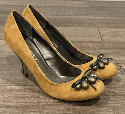 Zapatos de salón de gamuza French Connection amarillo mostaza talla 39/9US Foto 1 de 4