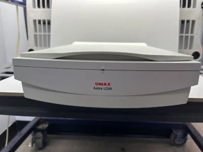 Escáner plano vintage UMAX Astra 1220S Foto 1 de 3