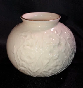 Vintage Lenox Wildblumen Vase Elfenbein mit Goldrand Bone China Prägemuster - Bild 1 von 9