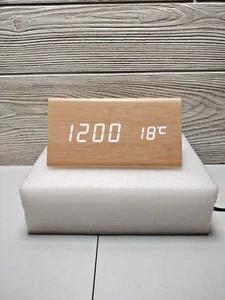 Digital Atomic Alarm Clock With Auto Backlight ZGRMBO - Picture 1 of 4