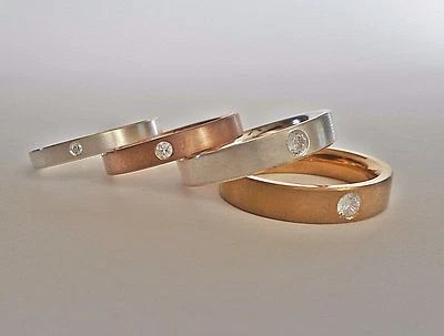 Solid 14K Gold 2.5mm 3mm 3.5mm 4mm Comfort Fit Men Women Wedding Band Ring - Image 1 of 4