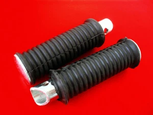 BRIDGESTONE • NOS OEM Footrest Foot Pegs Set 90 100 175 200 DT RS 350 cc GTO GTR - Picture 1 of 5