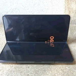 Samsung Galaxy Z Fold4 SM-F936 256GB Unlocked - Faulty Hinge - Afbeelding 1 van 7