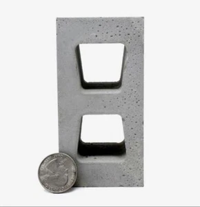 Miniature Breeze Block 1:4 Scale Cement Cinder Brick Dolls House Building Supply - Picture 1 of 10