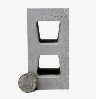 Miniature Breeze Block 1:4 Scale Cement Cinder Brick Dolls House Building Supply - Image 1 of 4