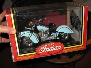 1942 Indian 442 Motorcycle Authentic Replica 1/10th Scale Die Cast ~1996 - Picture 1 of 6