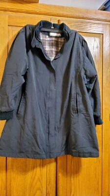 Bryant Park Trench Coat Black, Long Cuffed Sleeves, Flannel  Lined  (B10) - Изображение 1 из 4