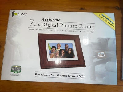 GiiNii 7-Inch Artforme Digital Picture Wood Frame Holds 1000 Pictures (GN-705W) - Image 1 of 2