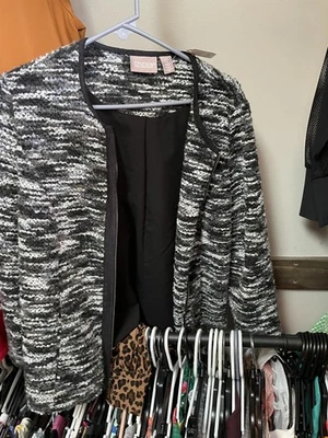 Chaqueta para mujer Chico blanca y negra texturizada delantera abierta - talla 0/S Foto 1 de 4