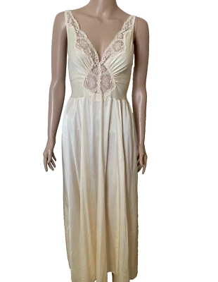 Camisola OLGA Vintage Bodysilk 92087 Nylon Pálido Pêssego Grande - Excelente - Imagem 1 de 4