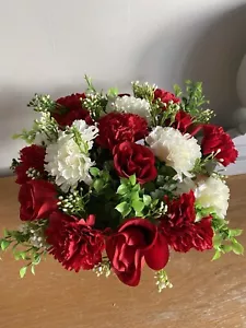 Kunstblumen Grabgesteck rot und creme Handarbeit - Bild 1 von 5