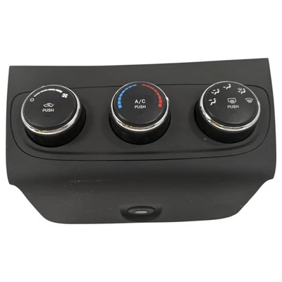 Dodge Avenger Chrysler 200 2011-2014 calefacción de aire acondicionado techo control de clima temperatura del aire fabricante de equipos originales Foto 1 de 4