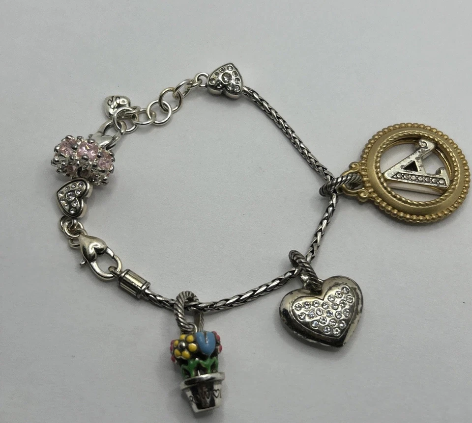 Pulseira Berloque Brighton Placa de Prata Coração e Flores e Strass Rosa - Imagem 1 de 4