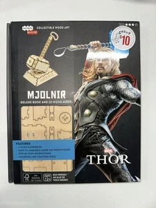 Marvel Comics THOR MJOLNIR Hammer 3D Laser Cut Holz Modellbausatz und Deluxe Buch - Bild 1 von 3