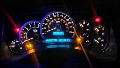 OEM 2005-2007 HUMMER H2 INSTRUMENT CLUSTER SPEEDOMETER 15136087 BLACK 136K MILES - Image 1 of 4