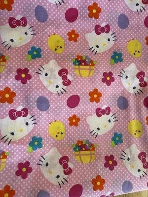 Tecido Hello Kitty Páscoa Toss rosa com bolinhas brancas filhotes cesta de flores ovos - Imagem 1 de 4