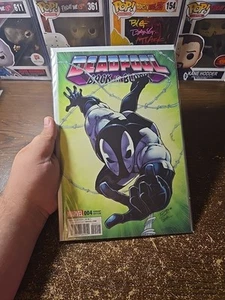 Deadpool Back In Black #4 Variant - Picture 1 of 15