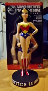 JLA Animated Series Wonder Woman 9 1/8" Maquette #0056/3500 DC Direct - Picture 1 of 8