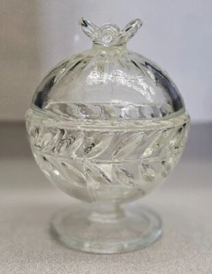 Indiana Glass Clear Candy Dish with Honey Bee Finial New Vintage