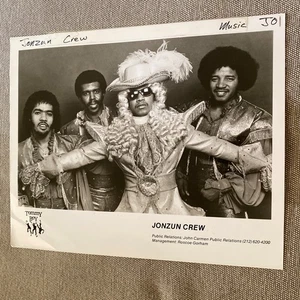 Foto de prensa de Jonzun Crew 8x10”. Tommy Boy Records. - Imagen 1 de 2