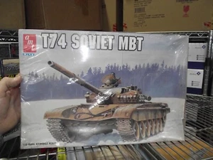 AMT 1/35 Soviet T74 MBT tanque modelo kit nuevo en caja sellado - Imagen 1 de 1