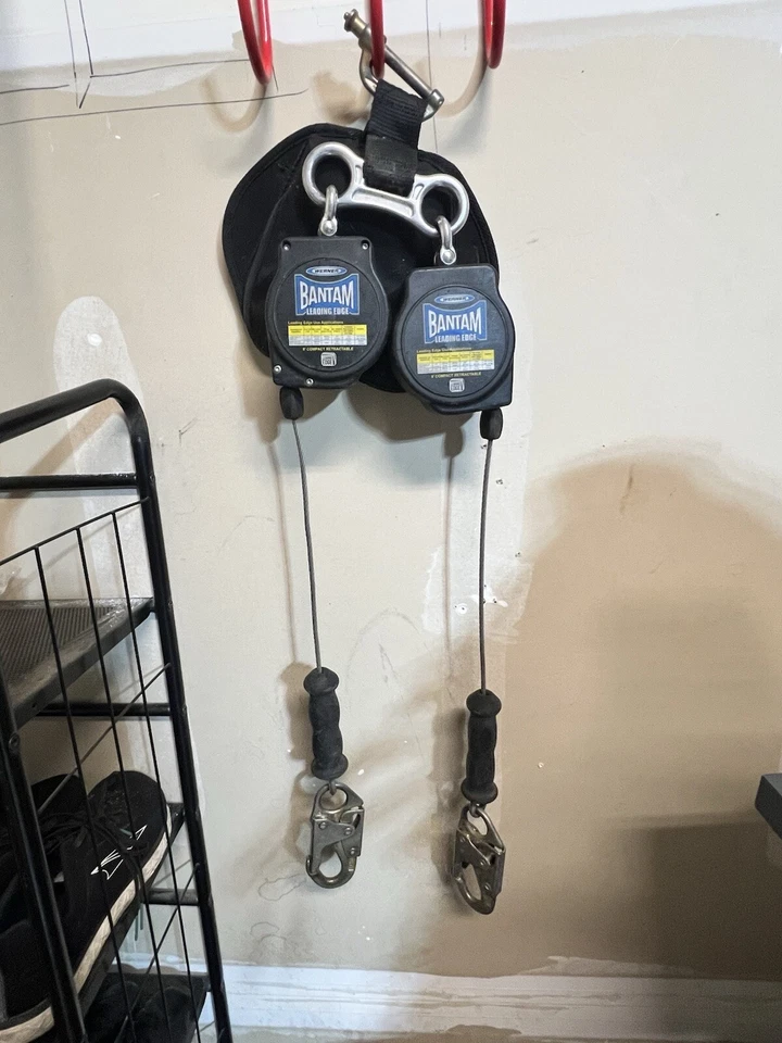 Borde de plomo retráctil SRL Twin 8’ Foto 1 de 3