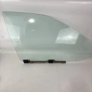 Driver Right Side Door Glass OEM 1996 XL Chrysler Concorde - Picture 1 of 14