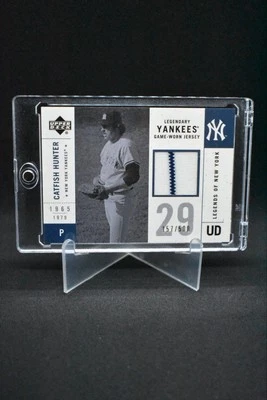 罕见 2001 年纽约洋基队传奇比赛穿用球衣遗物鲶鱼猎人 SP 157/500 — 第 1/3 张图片