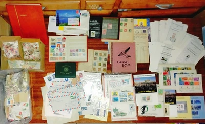 ENORME LOT DE TIMBRES ET ALBUMS DU MONDE/FRANCE + vrac petits formats France - Photo 1/4