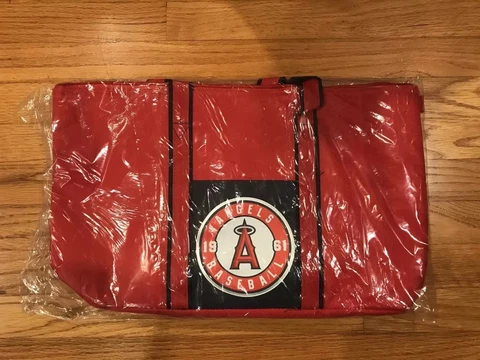 Los Angeles Angels Cooler Bag SGA 6/1/18 Sponsored By Yakult New! Cover