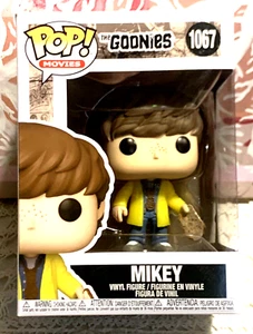 FUNKO POP VINYL THE GOONIES MIKEY #1067 80s CLASSIC - Picture 1 of 7
