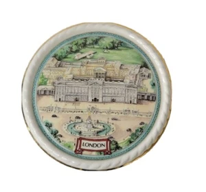 James Sadler Round Trinket Ceramic Box Lid Horseguards England Queen's Guards - Picture 1 of 6
